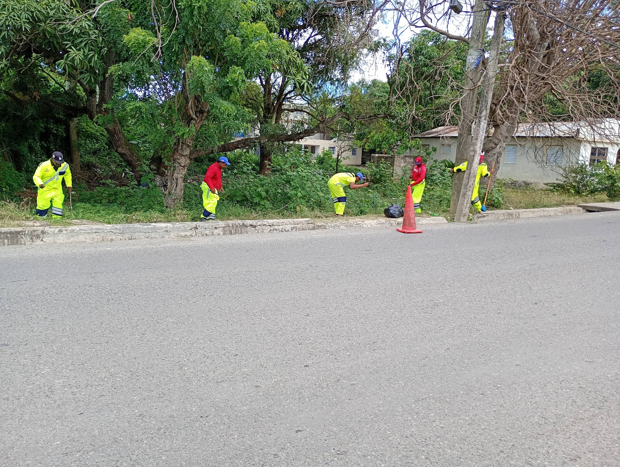 OPERATIVO LIMPIEZA EN CALLES DE LAGUNA PRIETA