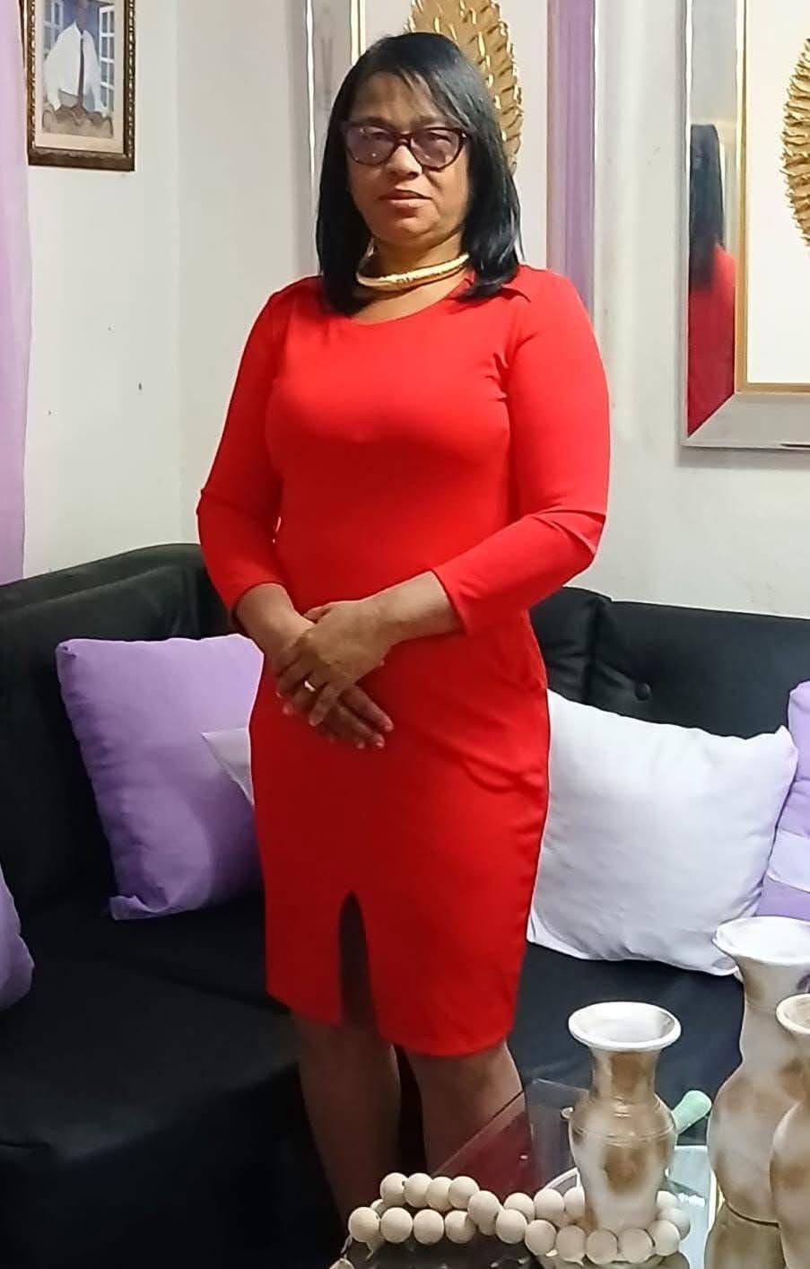 8 ABRIL, CUMPLEAÑOS LEONISIA RAMOS