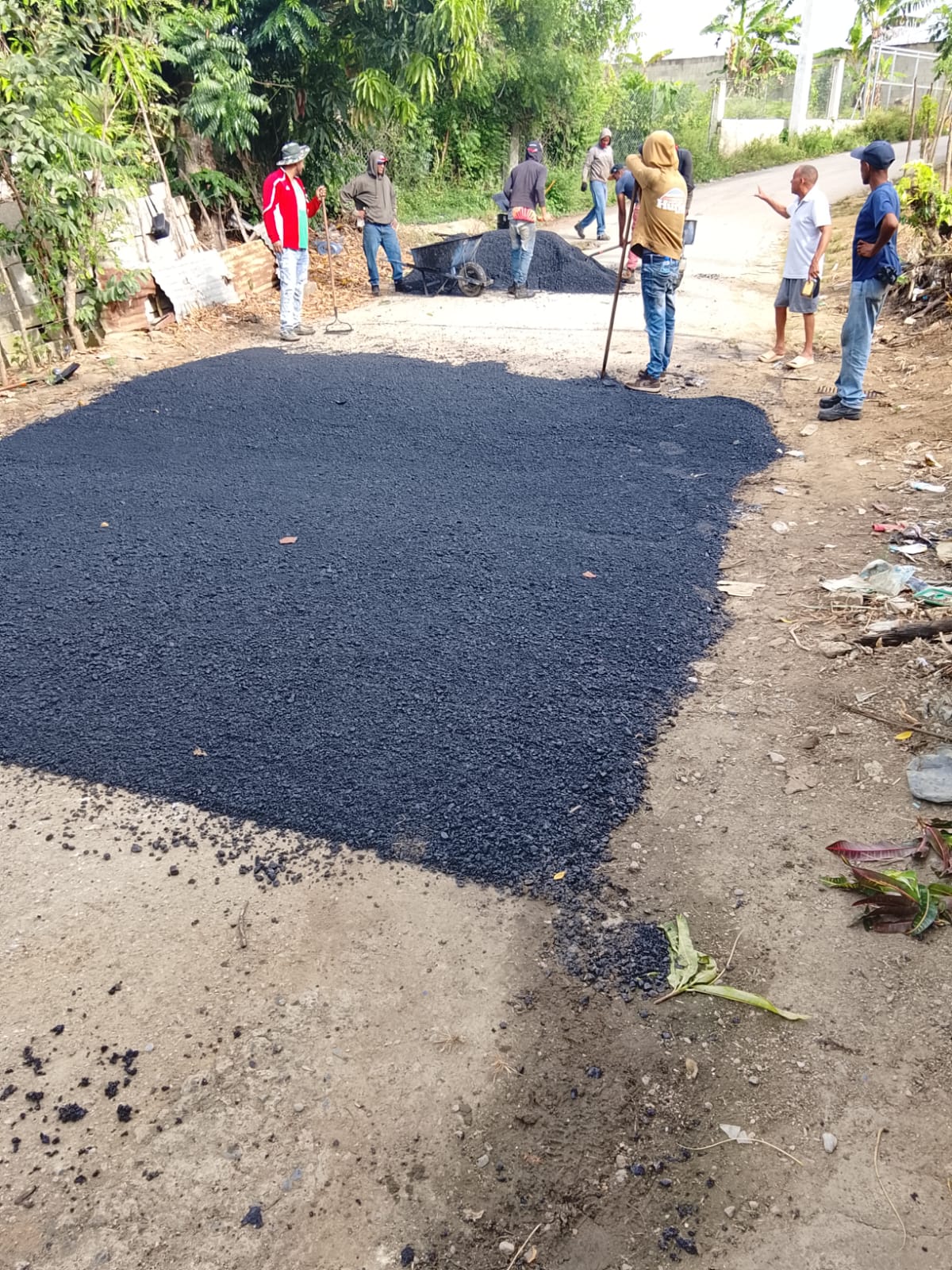 OPERATIVO ASFALTADO CALLE LOS LIRIANOS PUÑAL ADENTRO