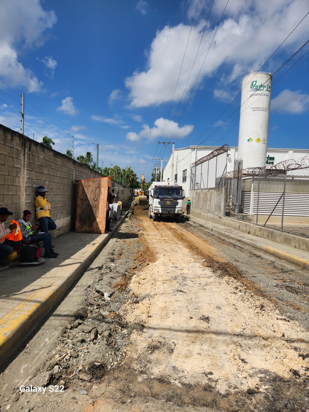INICIAN LOS TRABAJOS REPARACIÓN ENTRADA DEL CEMENTERIO MUNICIPAL AUTOPISTA DUARTE